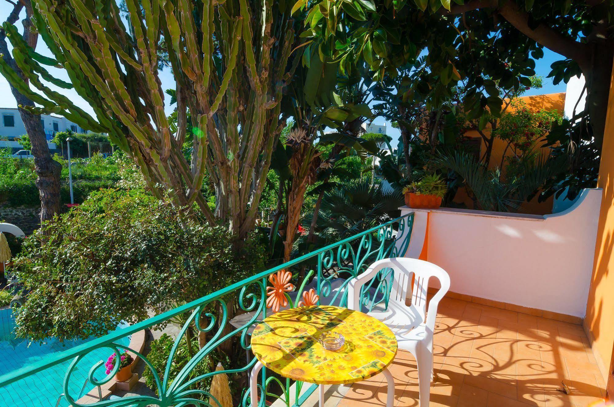 Hotel Aragonese Ίσκια Εξωτερικό φωτογραφία