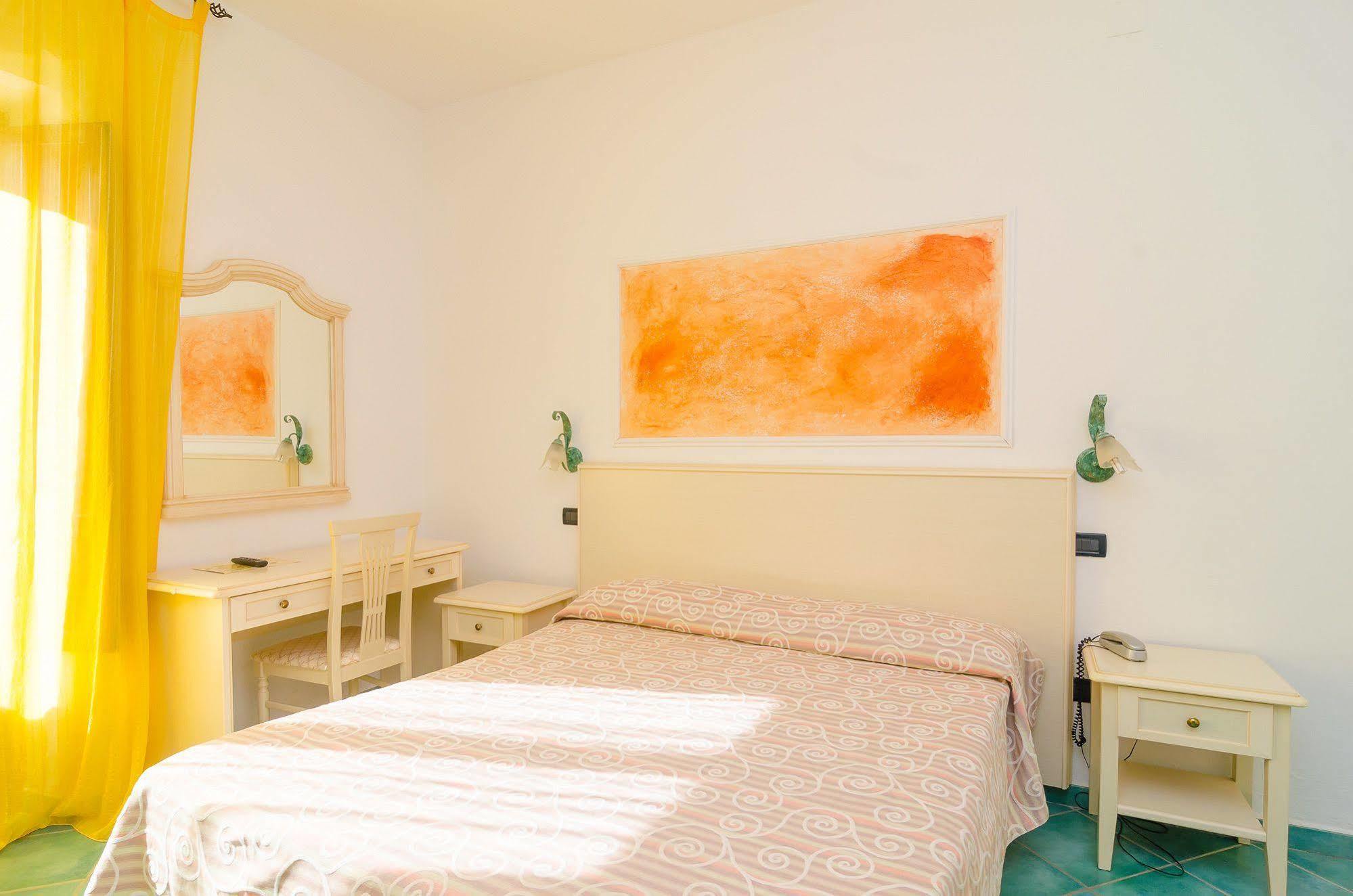 Hotel Aragonese Ίσκια Εξωτερικό φωτογραφία