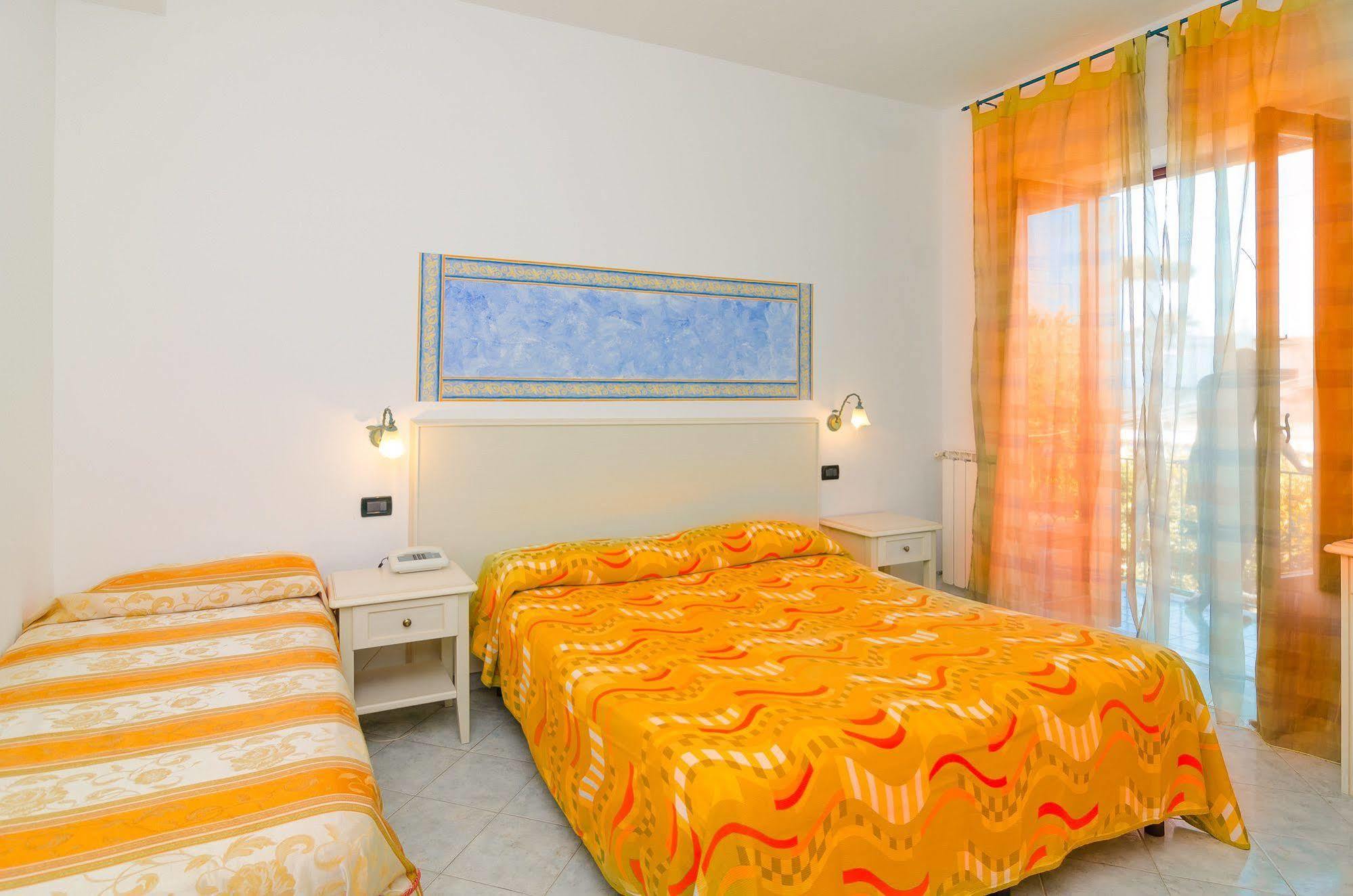 Hotel Aragonese Ίσκια Εξωτερικό φωτογραφία